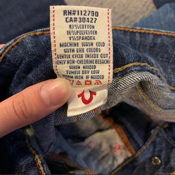 True Religion(Julie) size 24 skinny jean - Picture 3 of 5